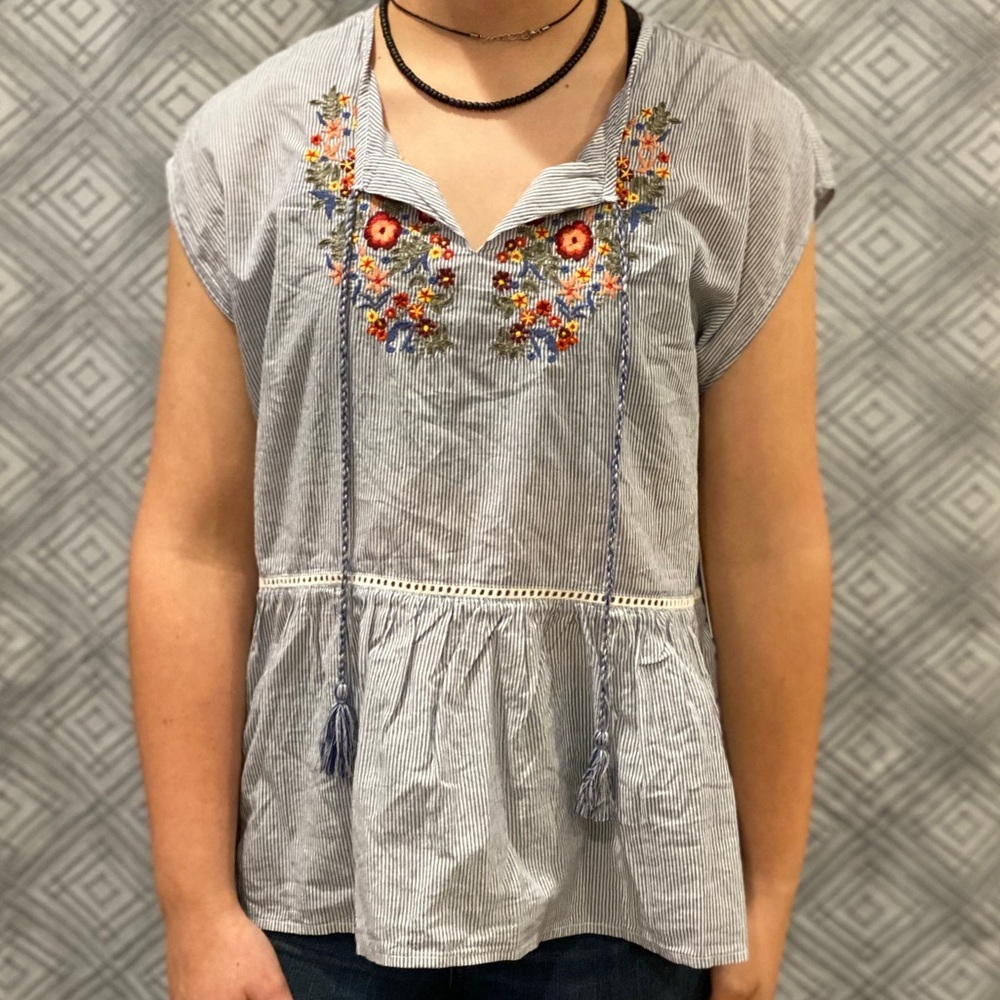 Size MP Blue Multi Embroidered Peplum Top - Picture 5 of 7